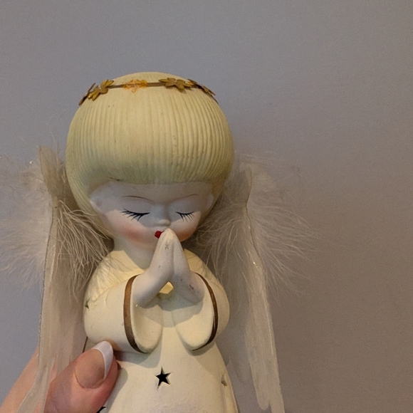Cream Angel Figurine with Star Cutouts - Picture 7 of 7